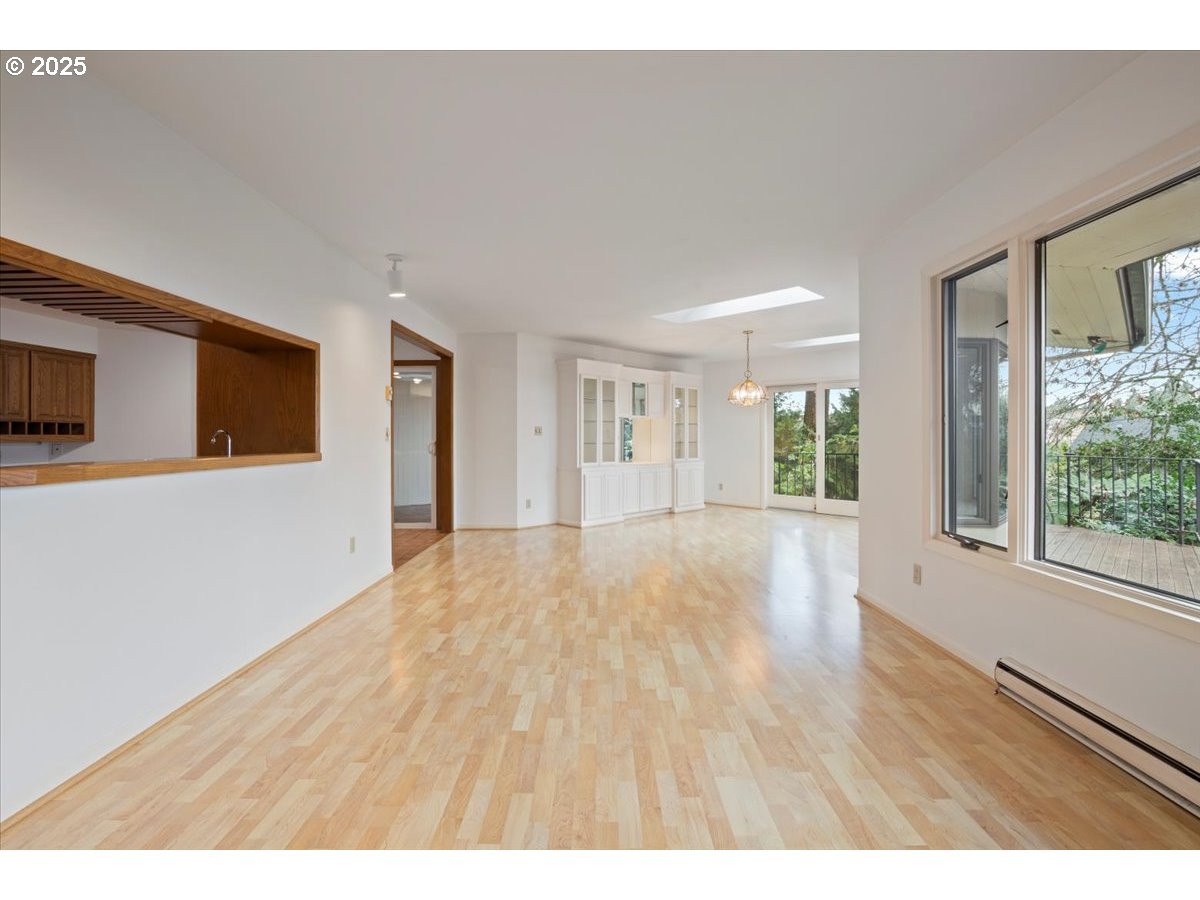 property viewer photo 13