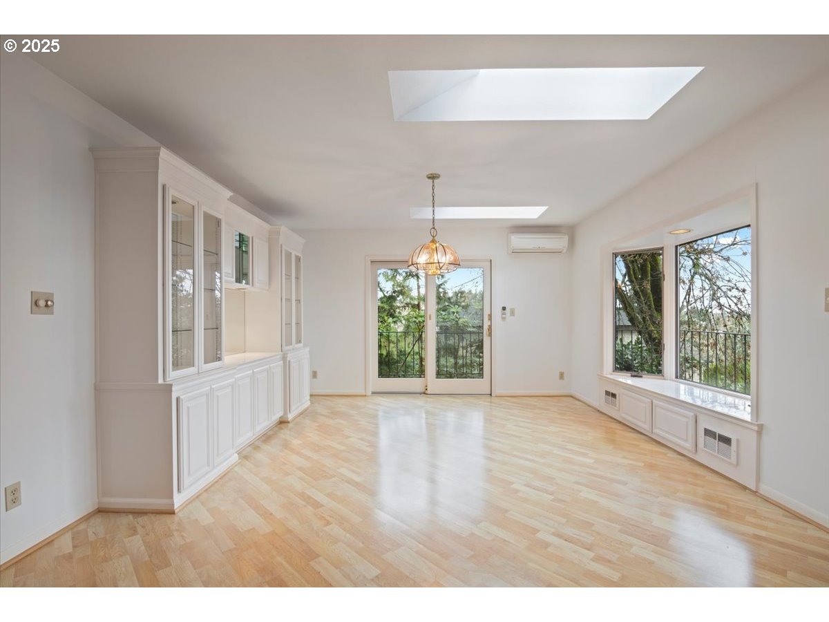 property viewer photo 15