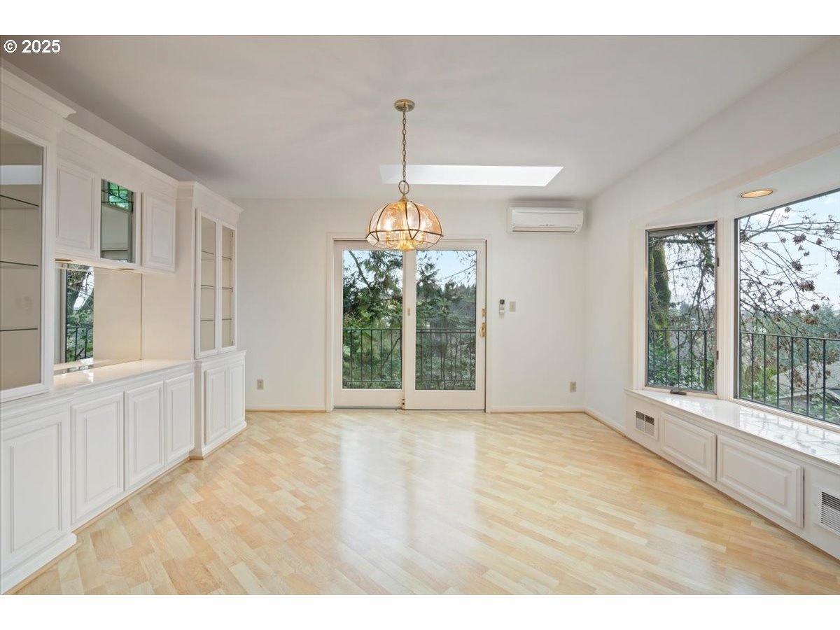 property viewer photo 17