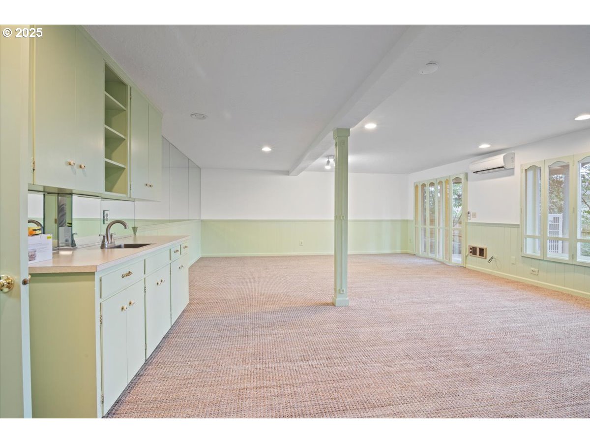 property viewer photo 25