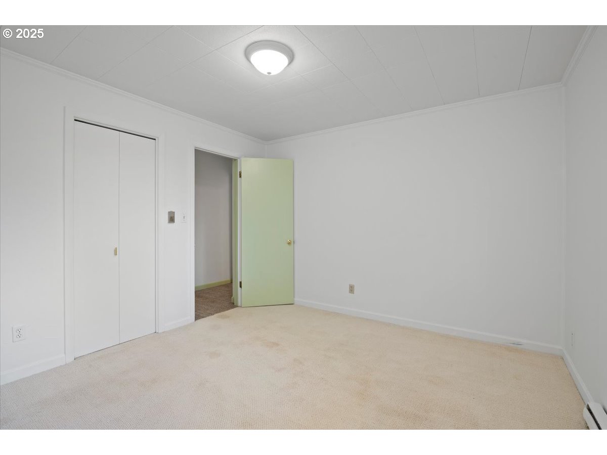 property viewer photo 35