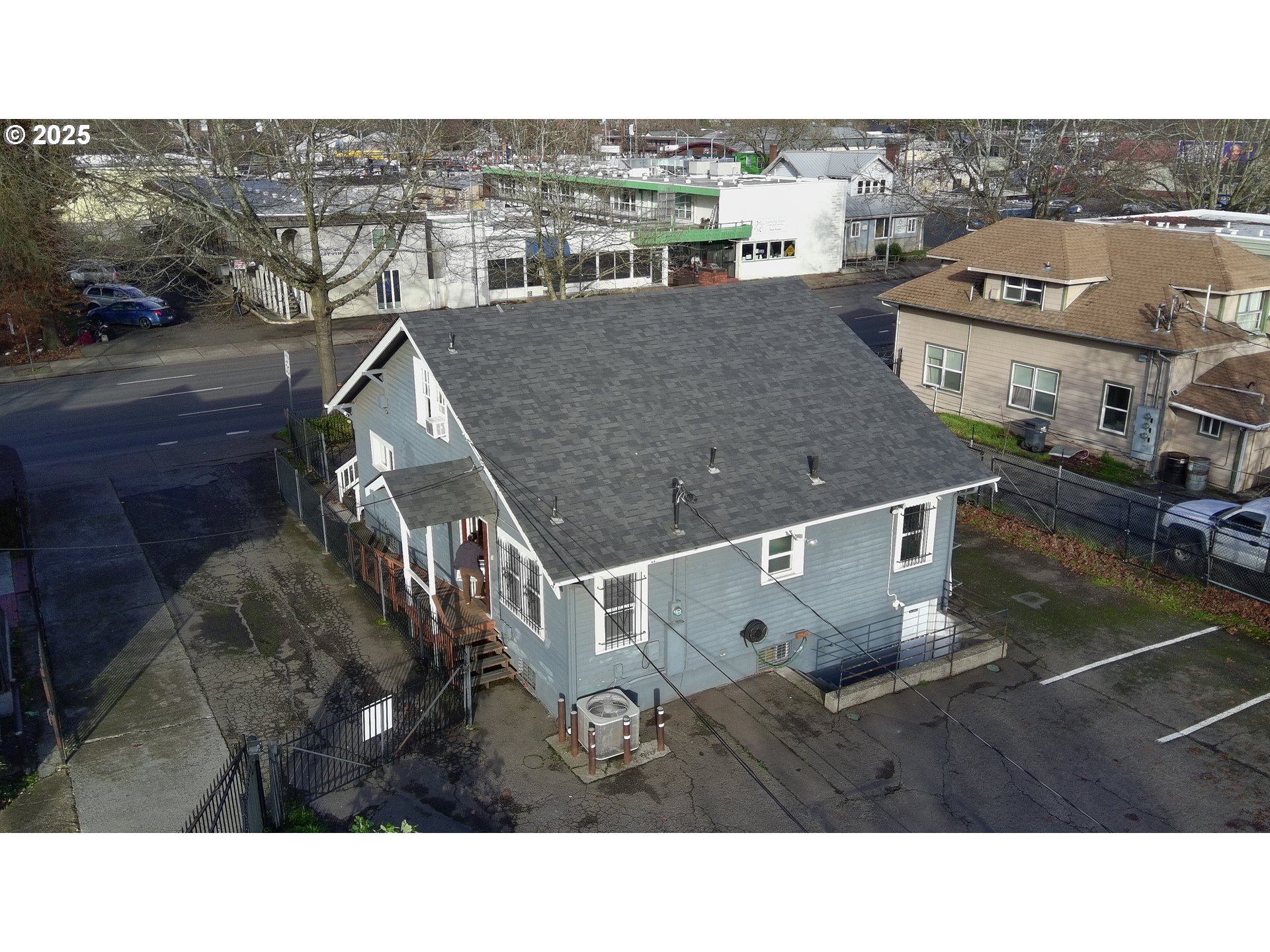 main property photo 15
