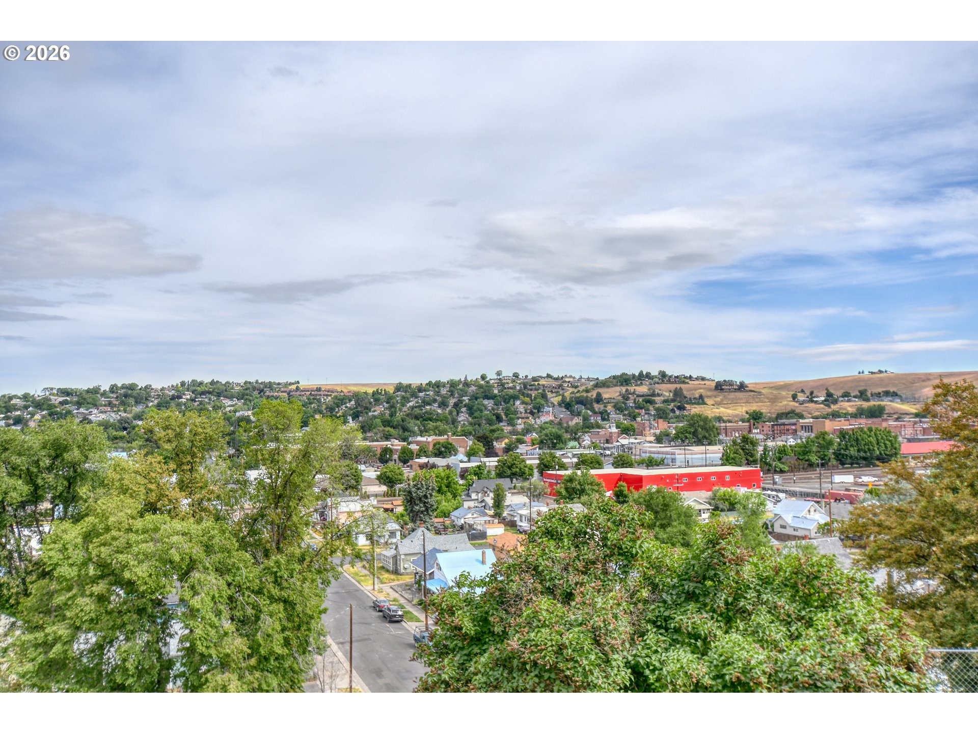 main property photo 35