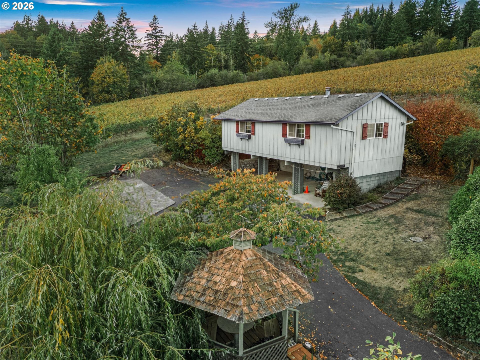 main property photo 14