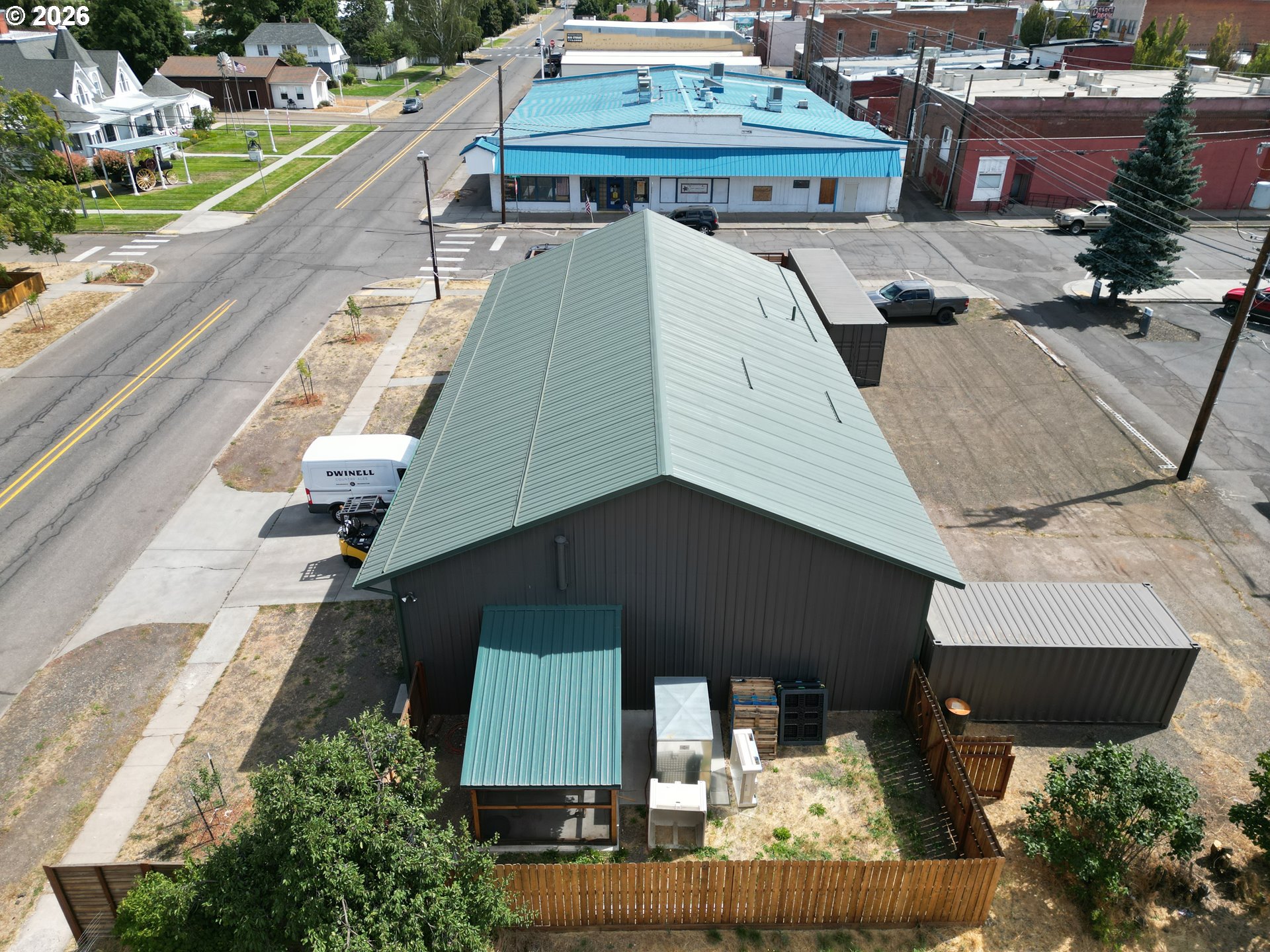 main property photo 36