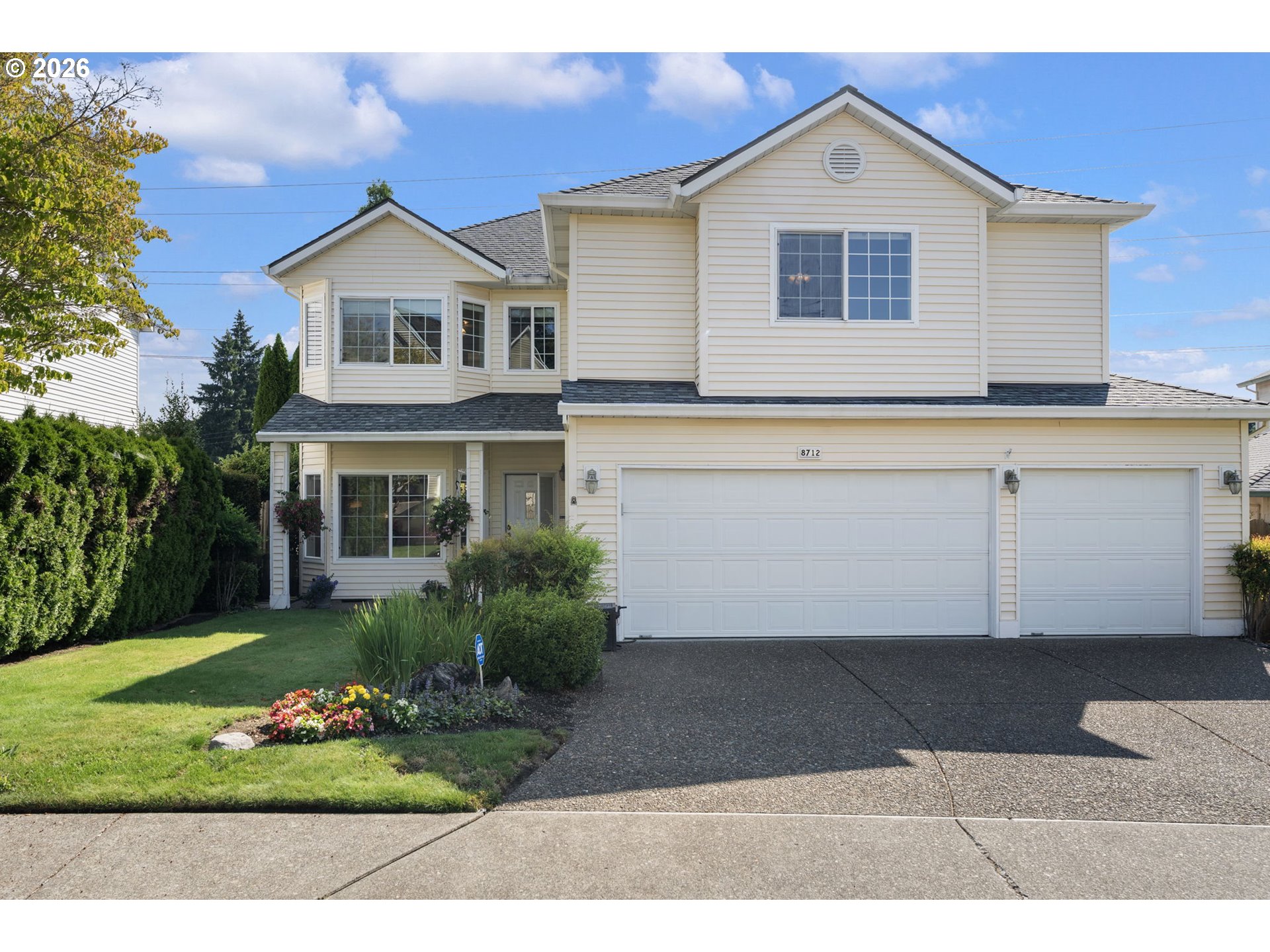 main property photo 0