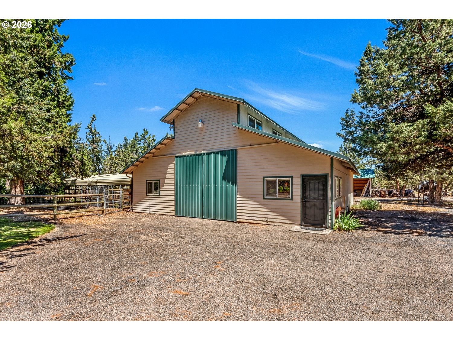 main property photo 23