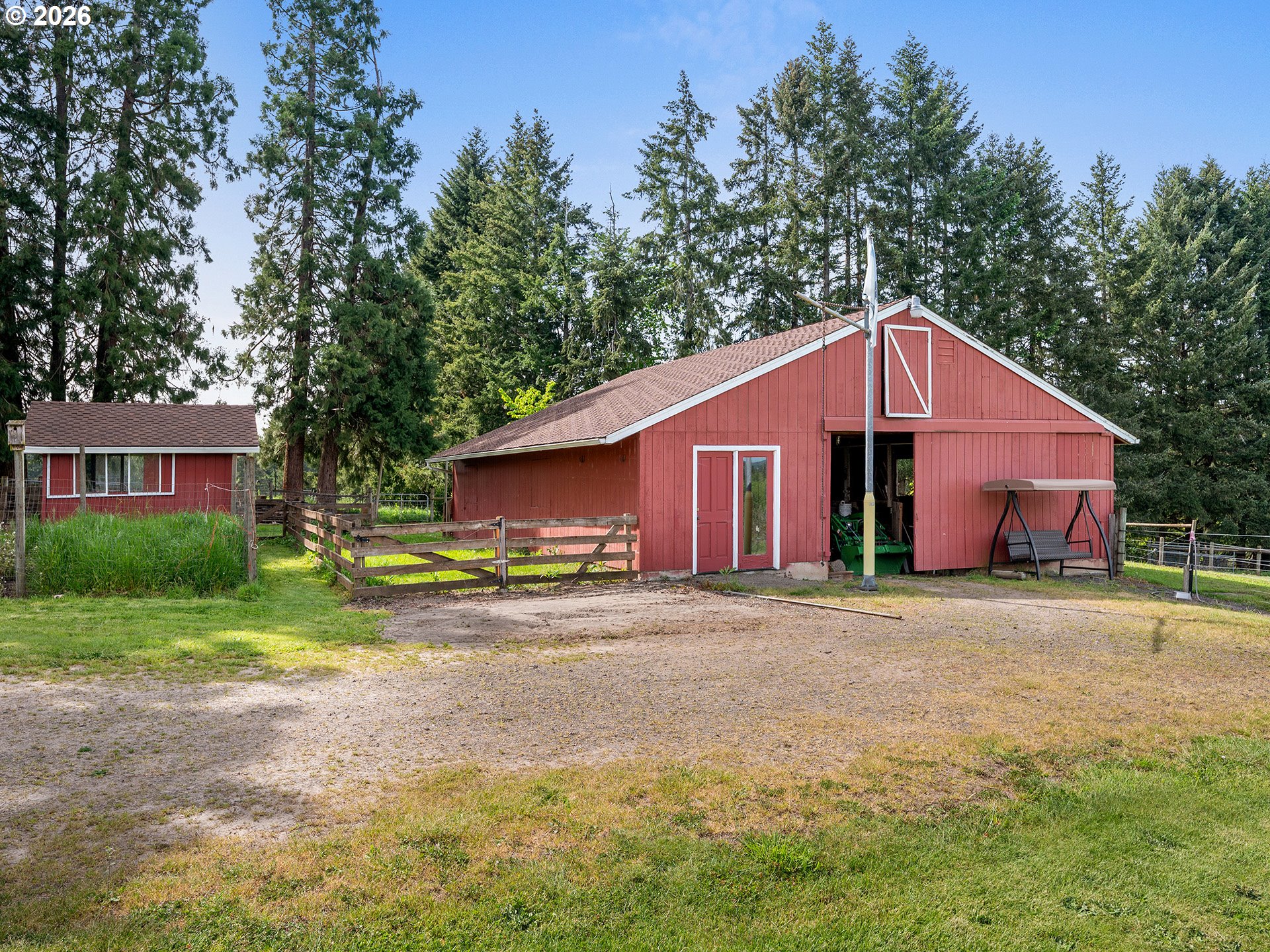main property photo 36