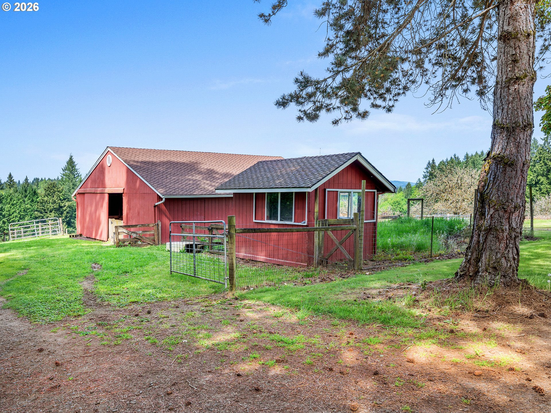 main property photo 37