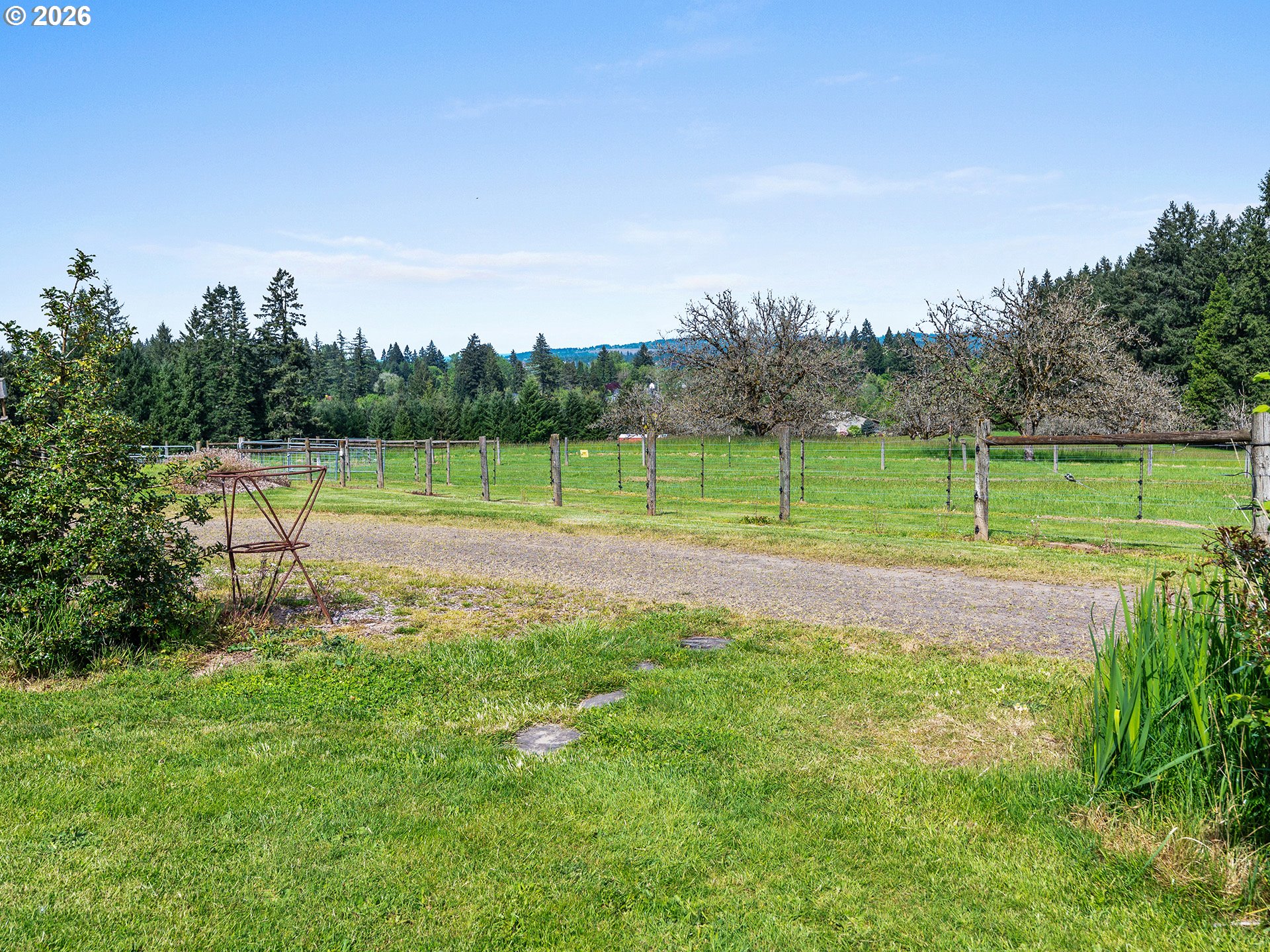 main property photo 40