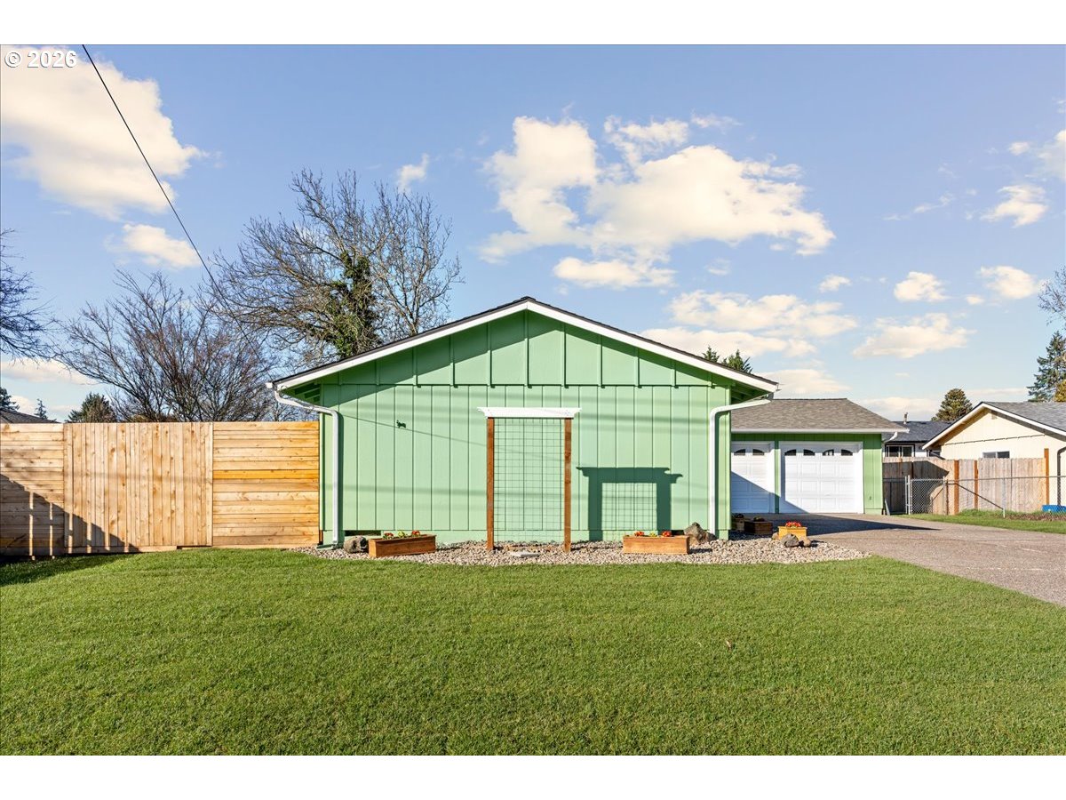 property viewer photo 1