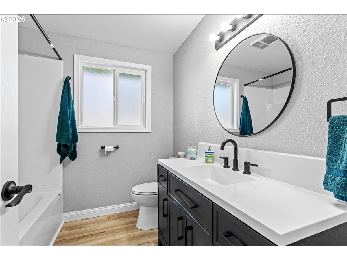 property viewer photo 15