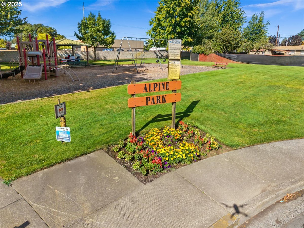 main property photo 40