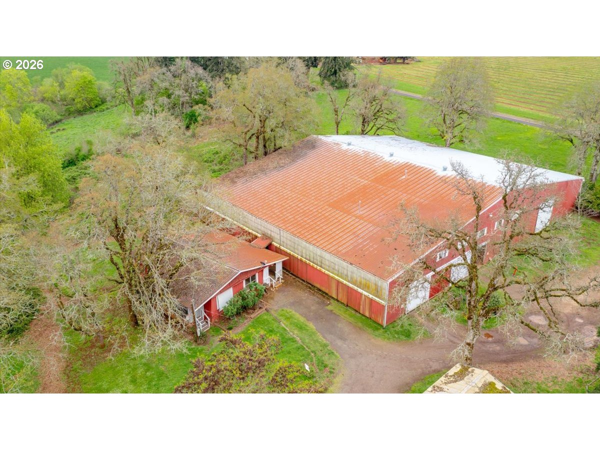 main property photo 19