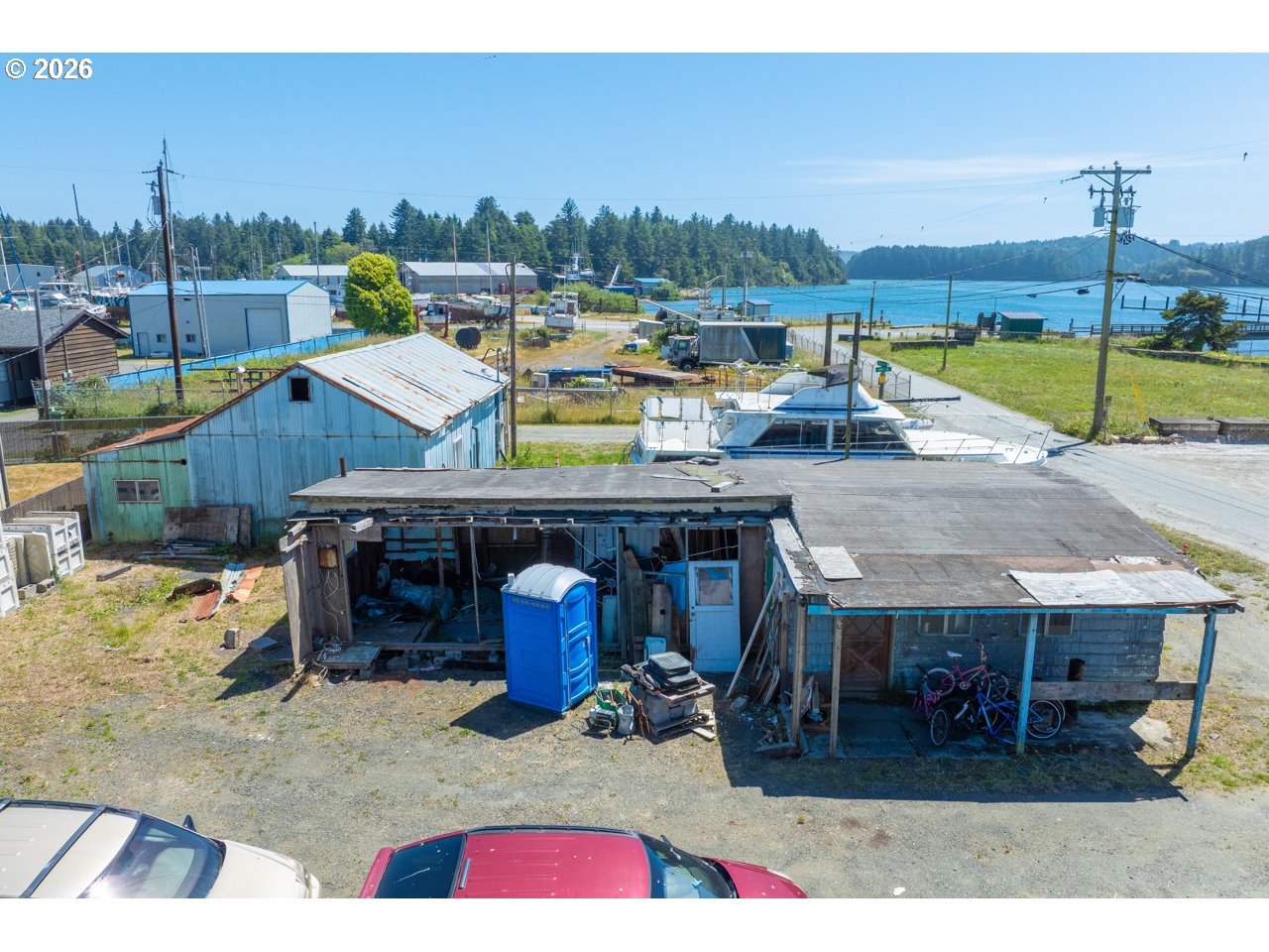 main property photo 8