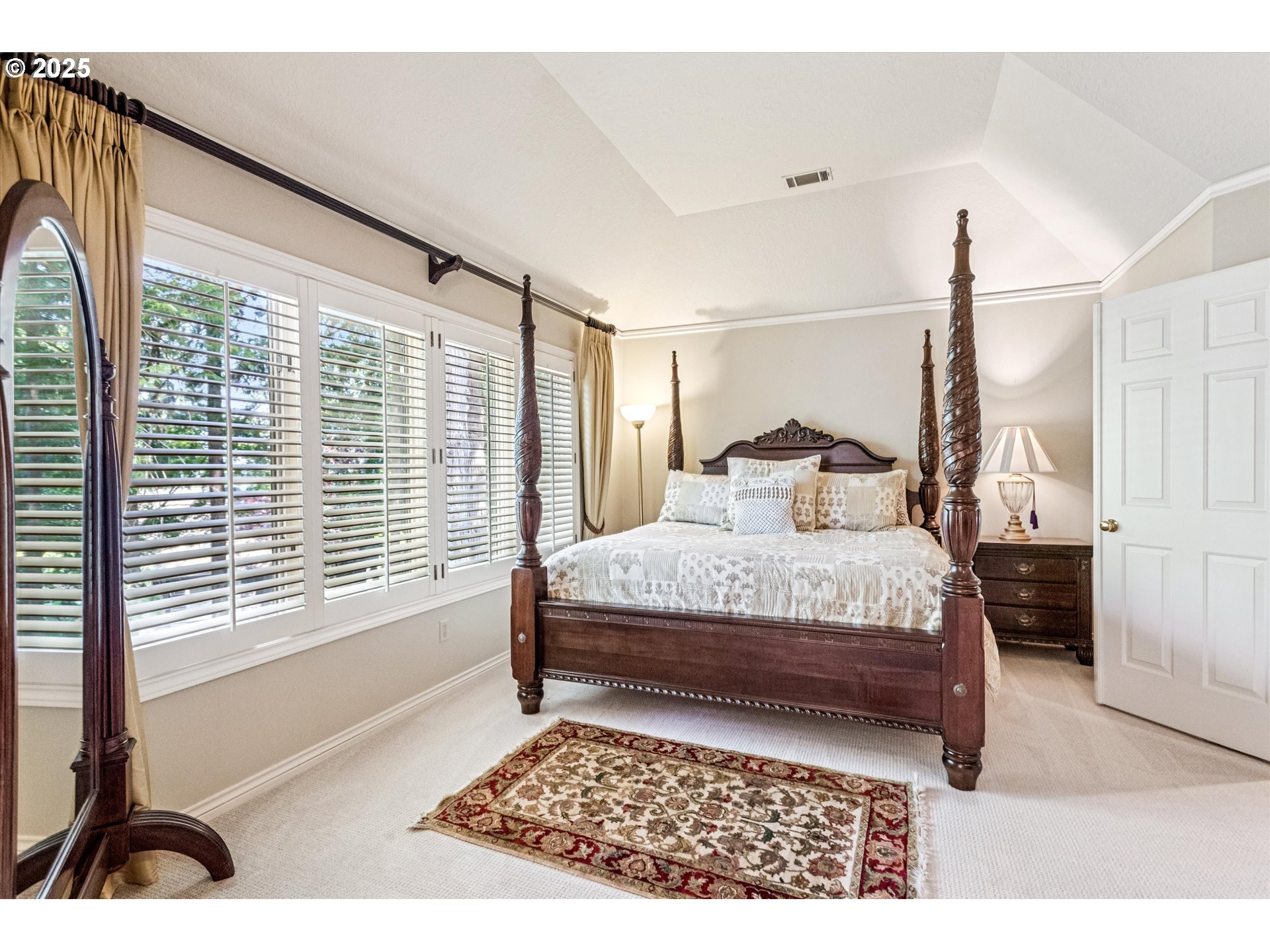 property viewer photo 19