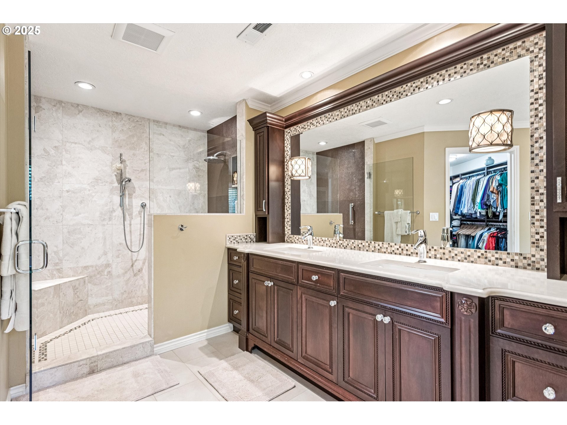 property viewer photo 22