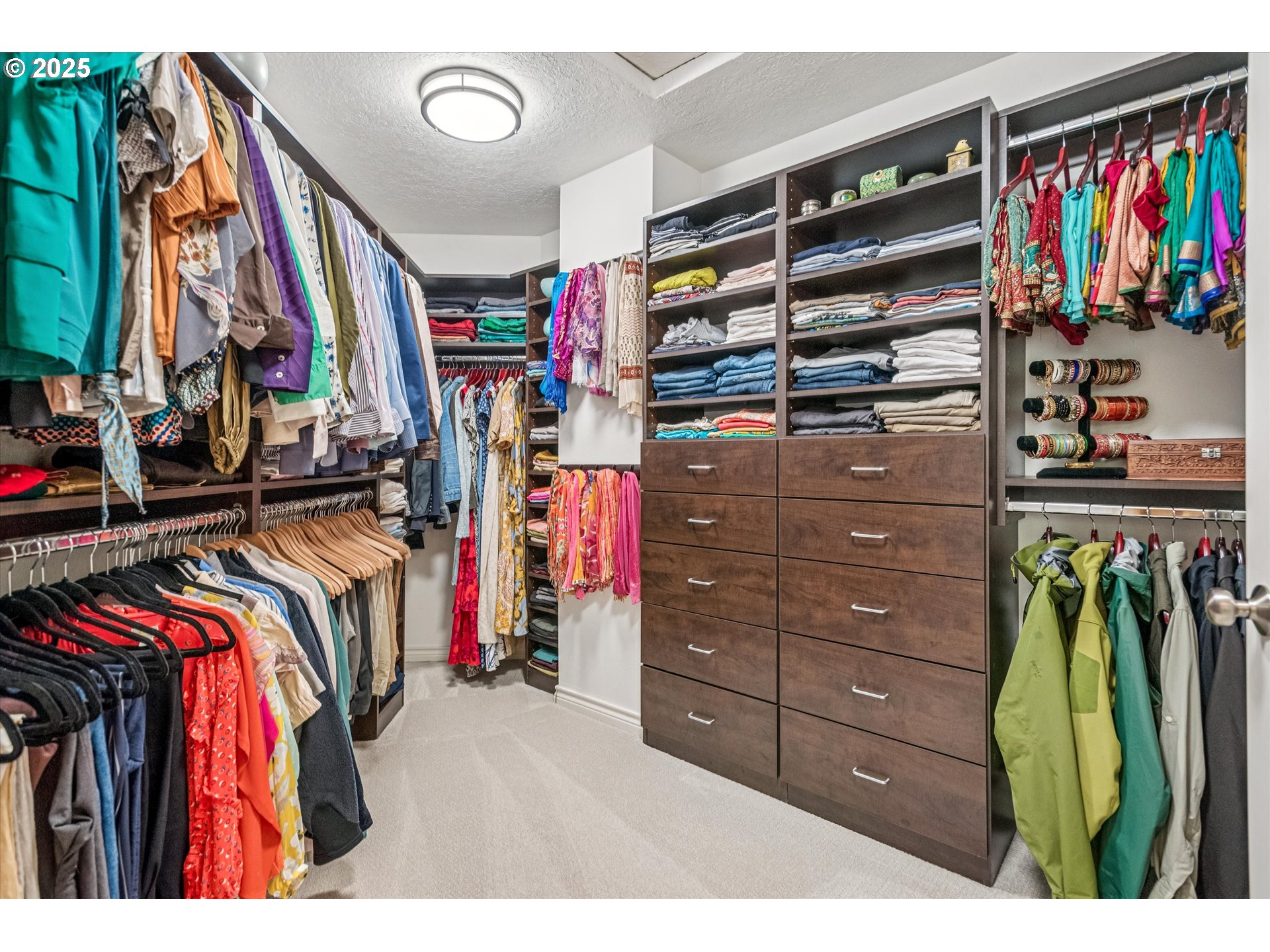 property viewer photo 23