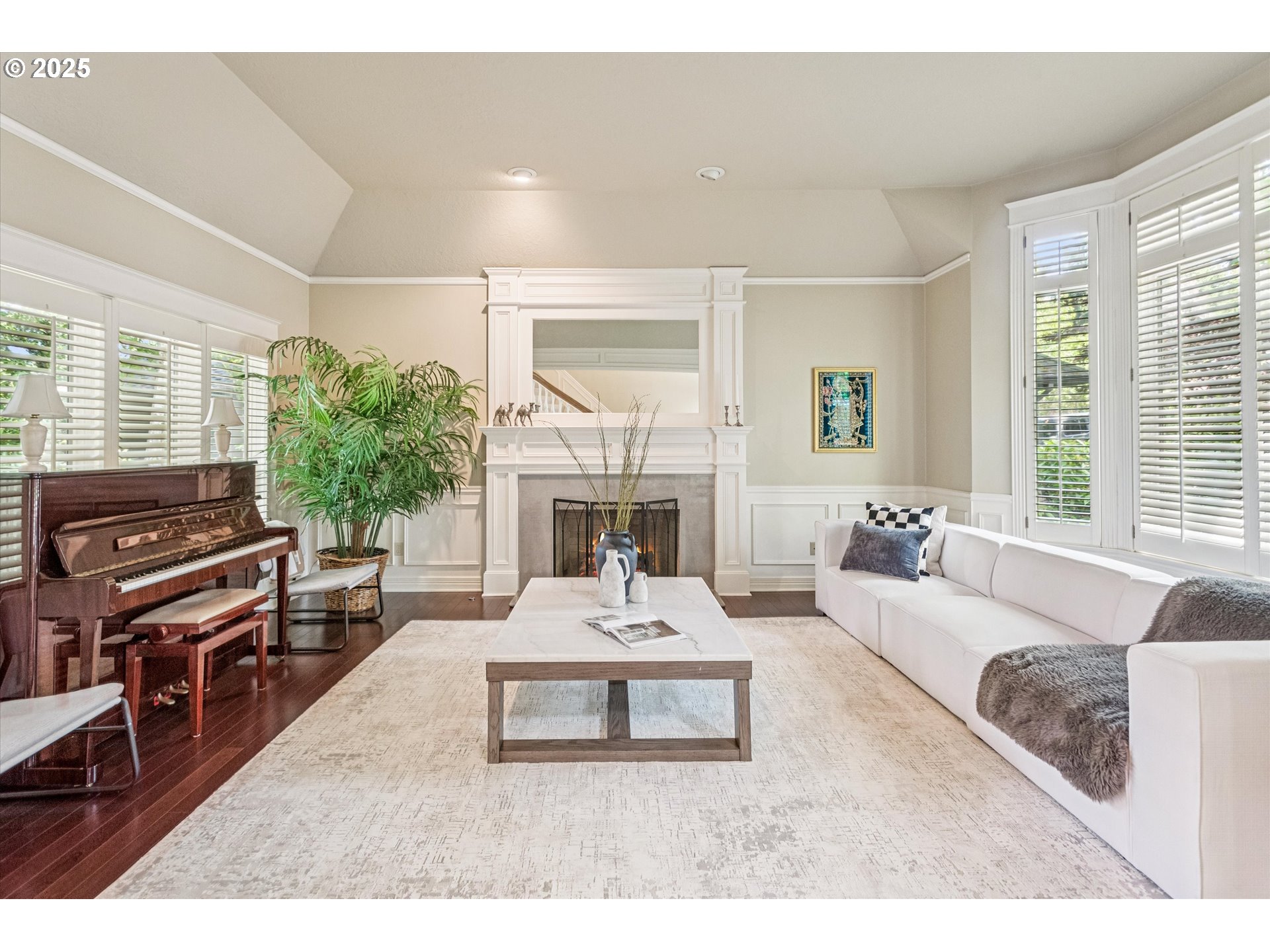 property viewer photo 4