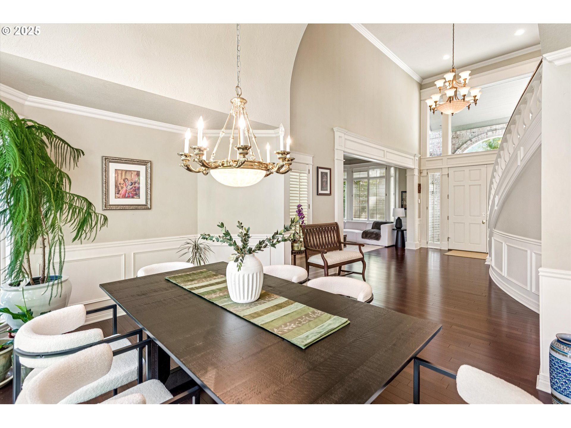 property viewer photo 7