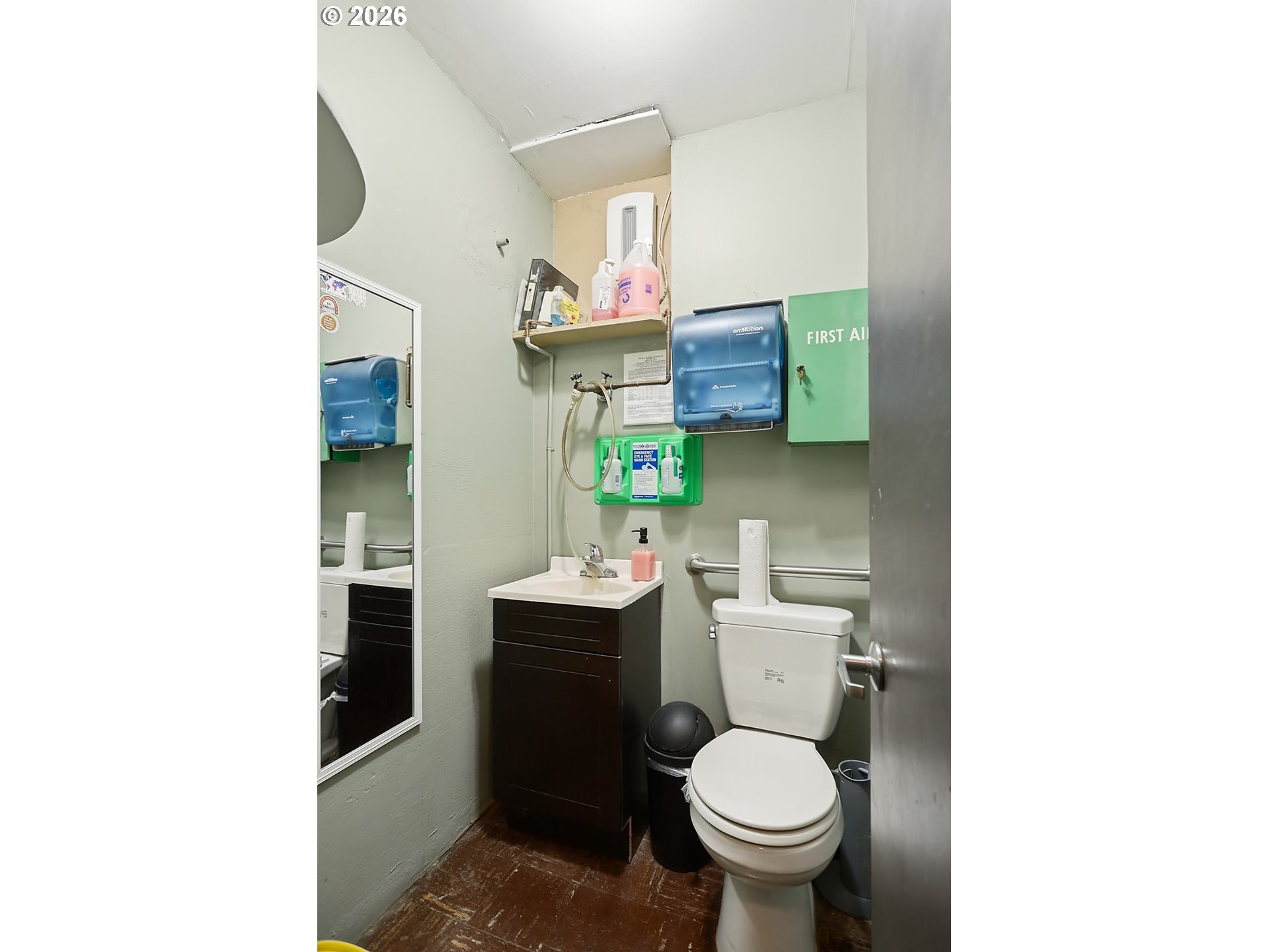 main property photo 14