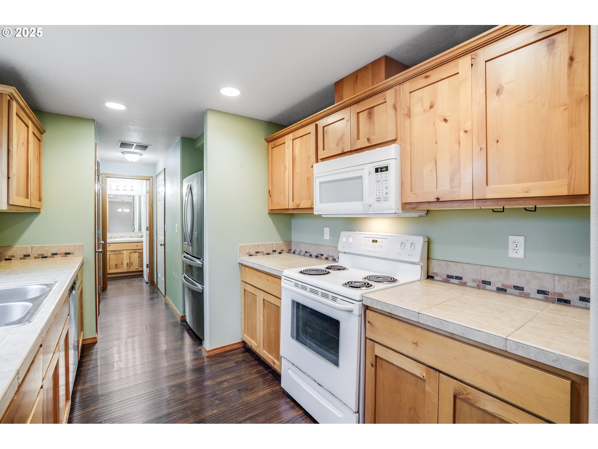 property viewer photo 10