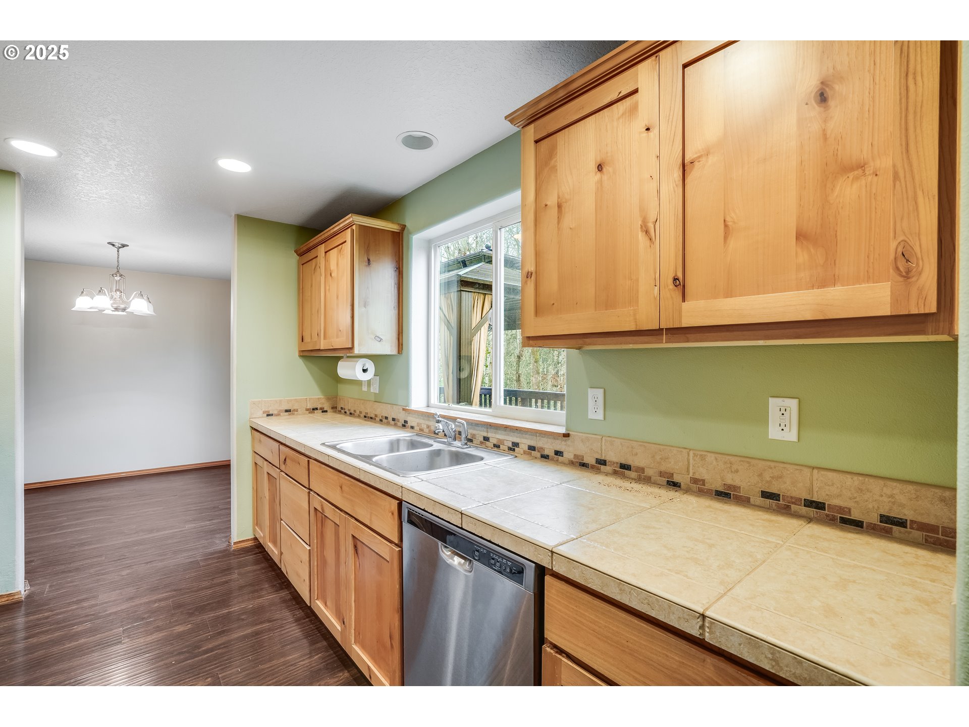 property viewer photo 11