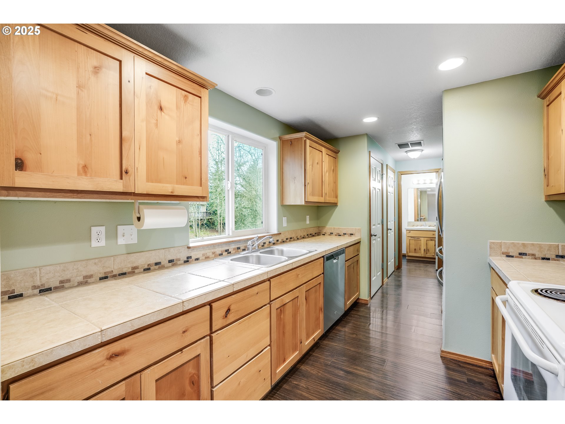 property viewer photo 12