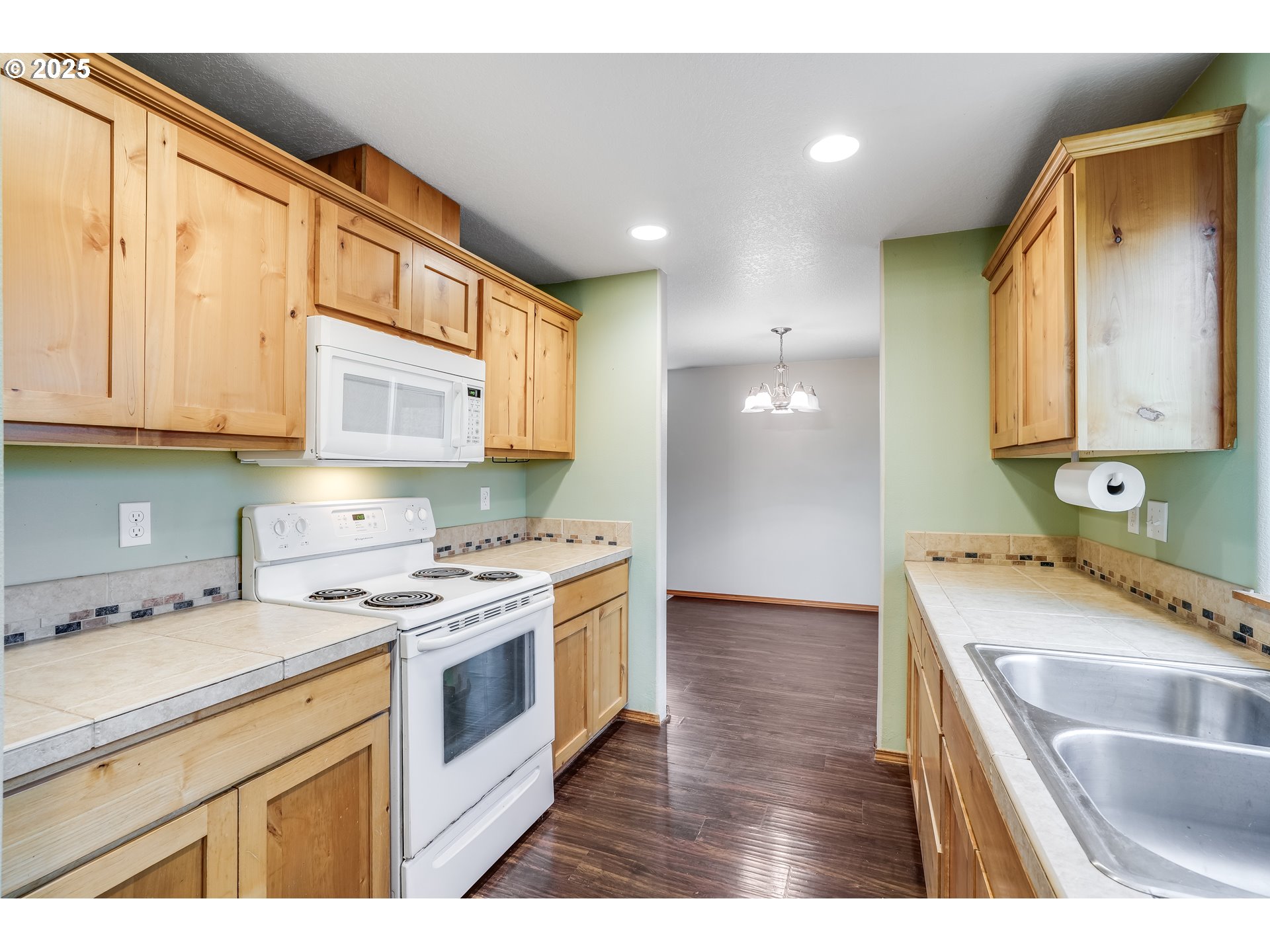 property viewer photo 13
