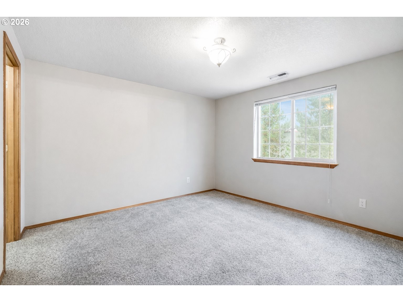 property viewer photo 15