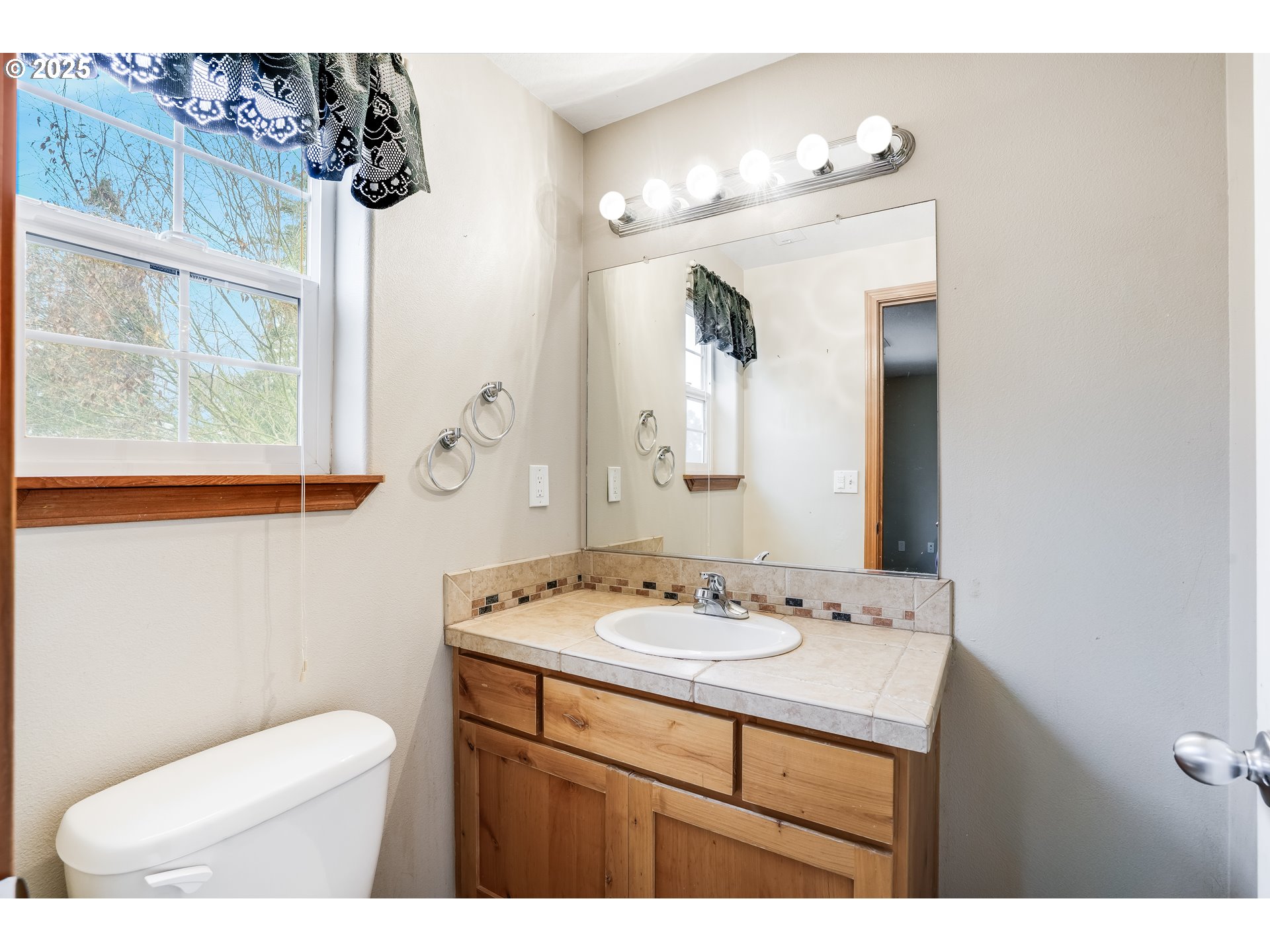 property viewer photo 18