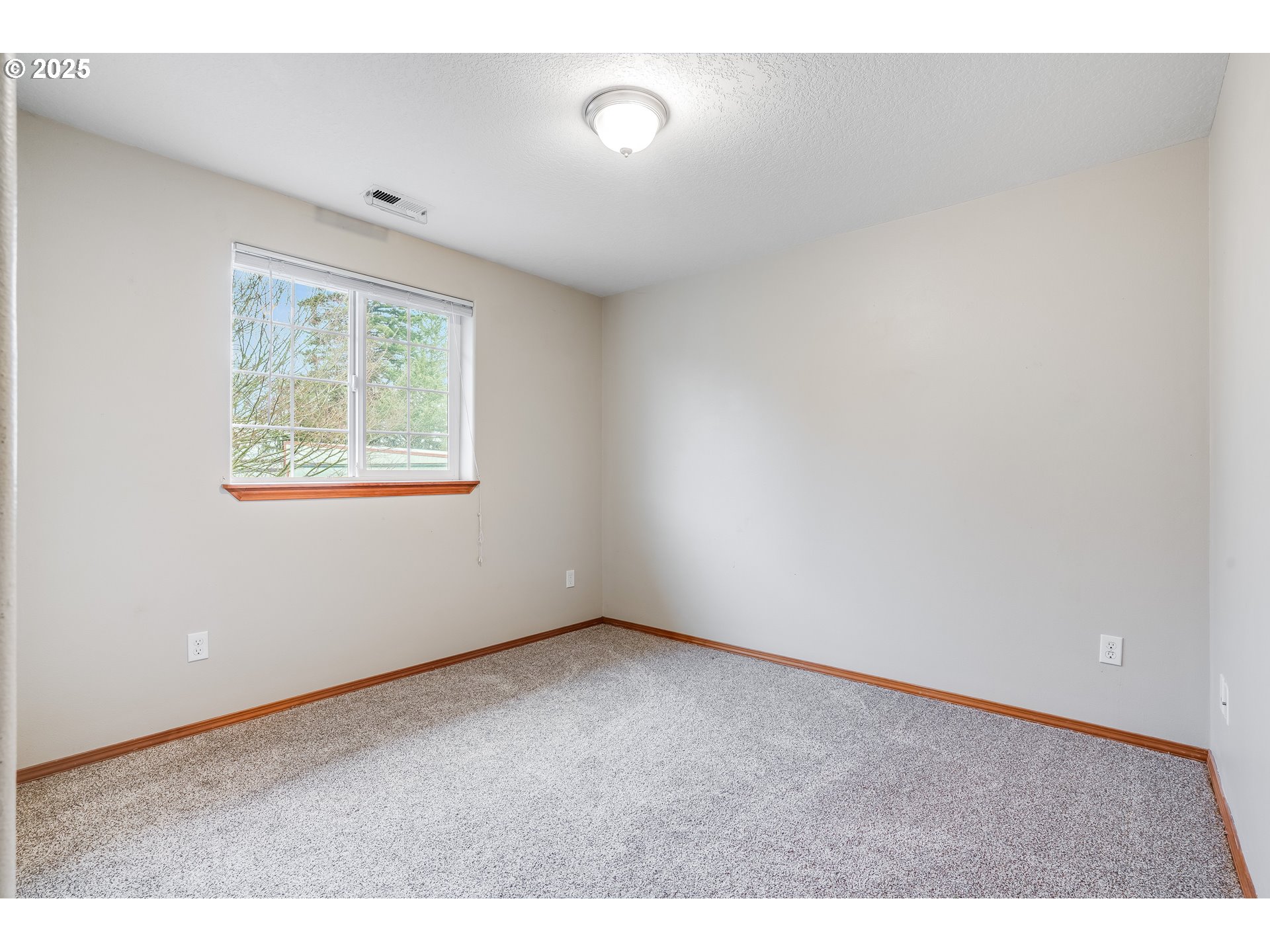 property viewer photo 21