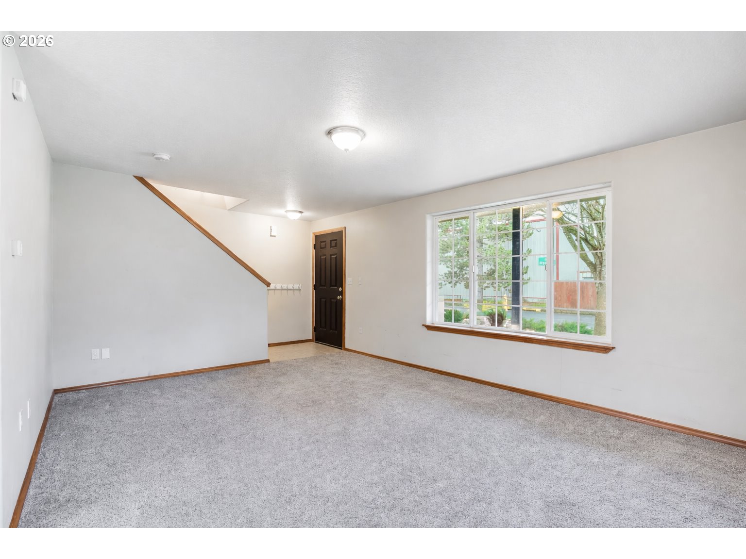 property viewer photo 6
