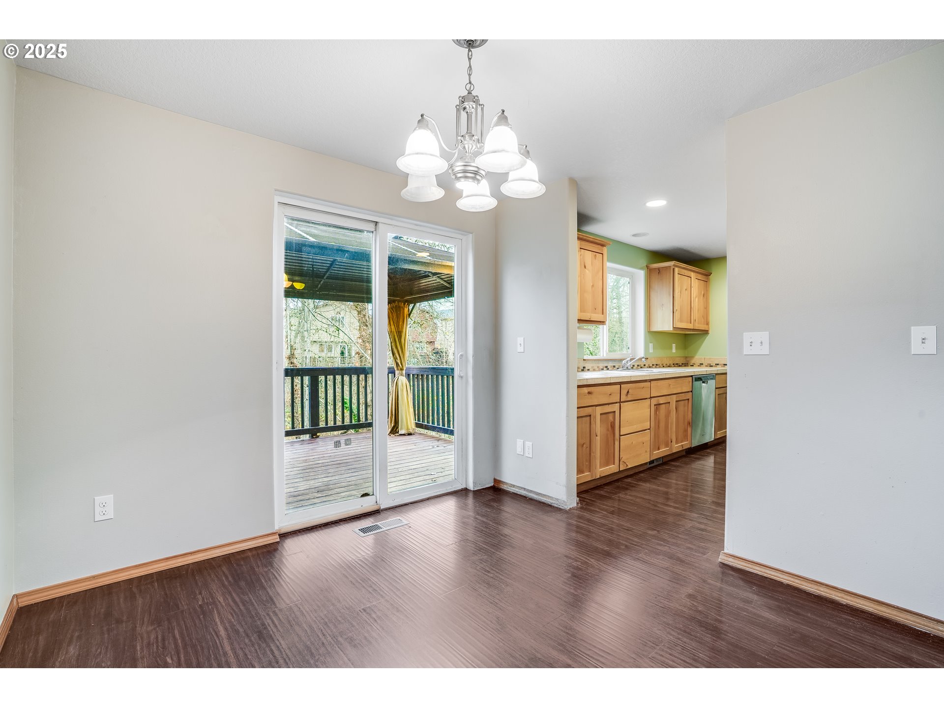 property viewer photo 8