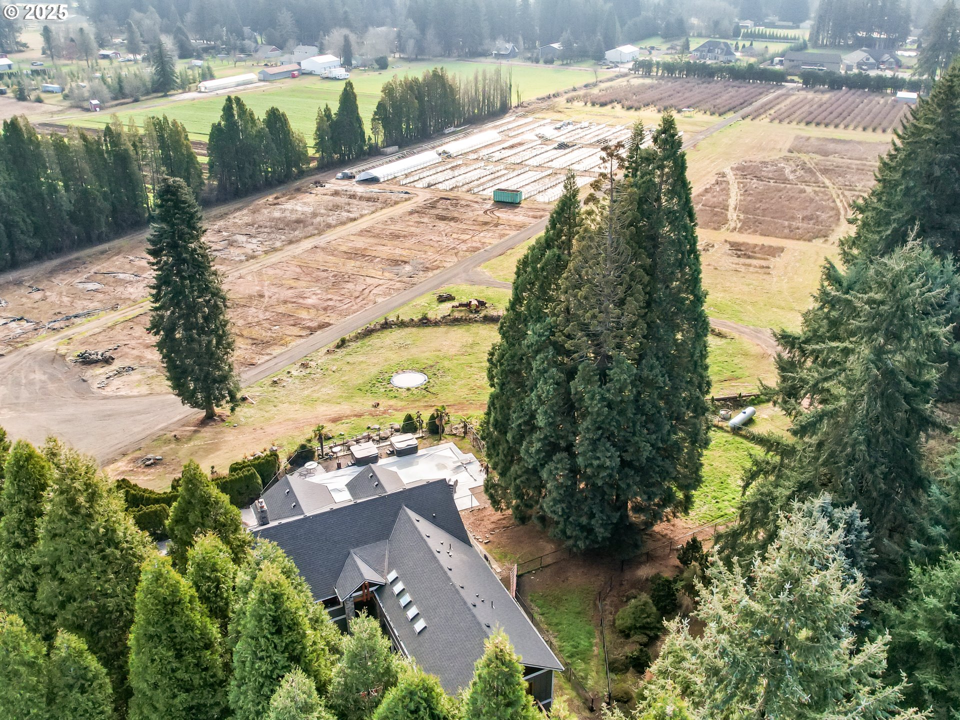 main property photo 44