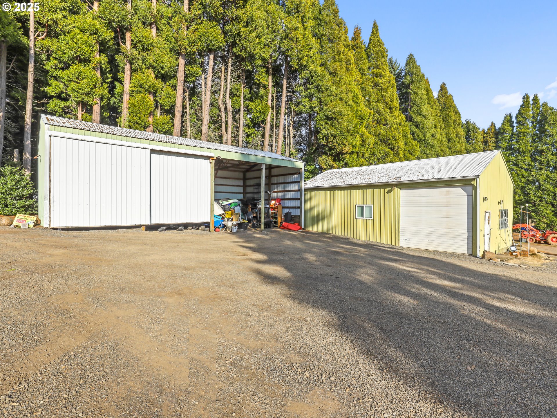 main property photo 45
