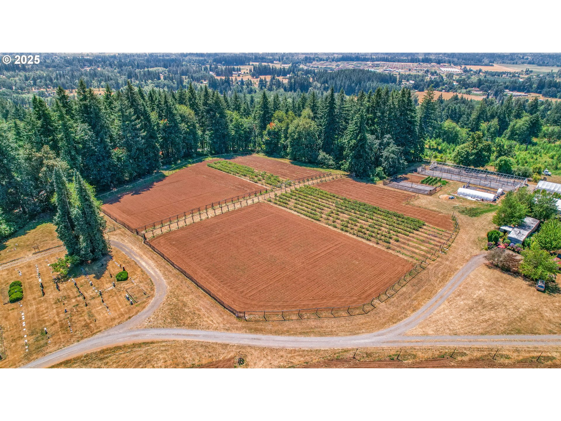 main property photo 18