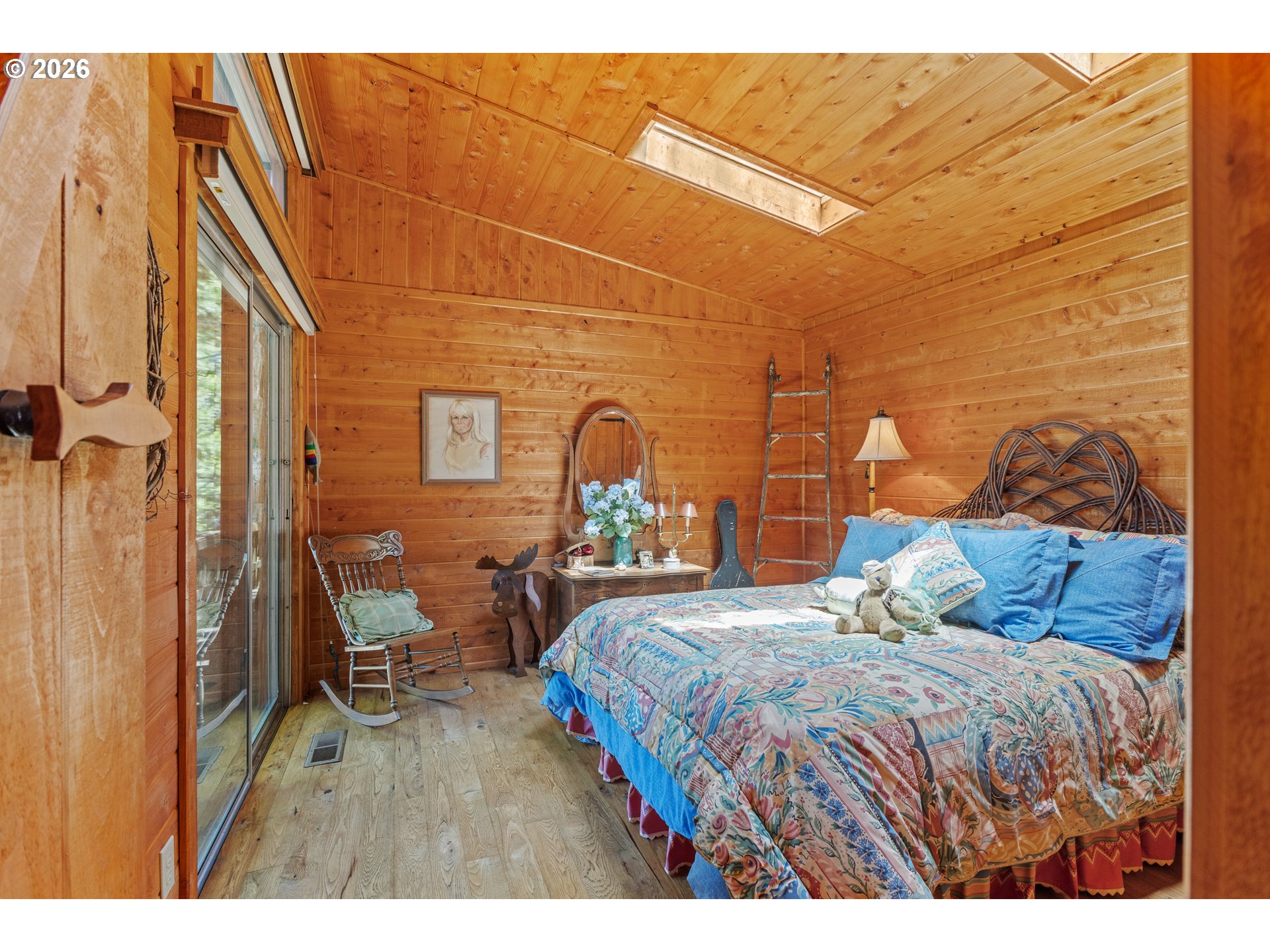 main property photo 14