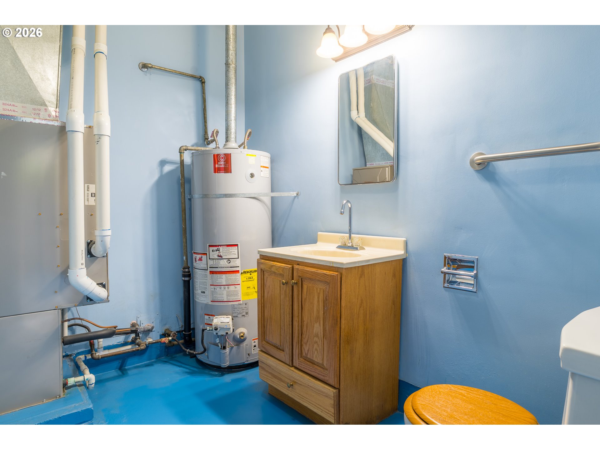 main property photo 25