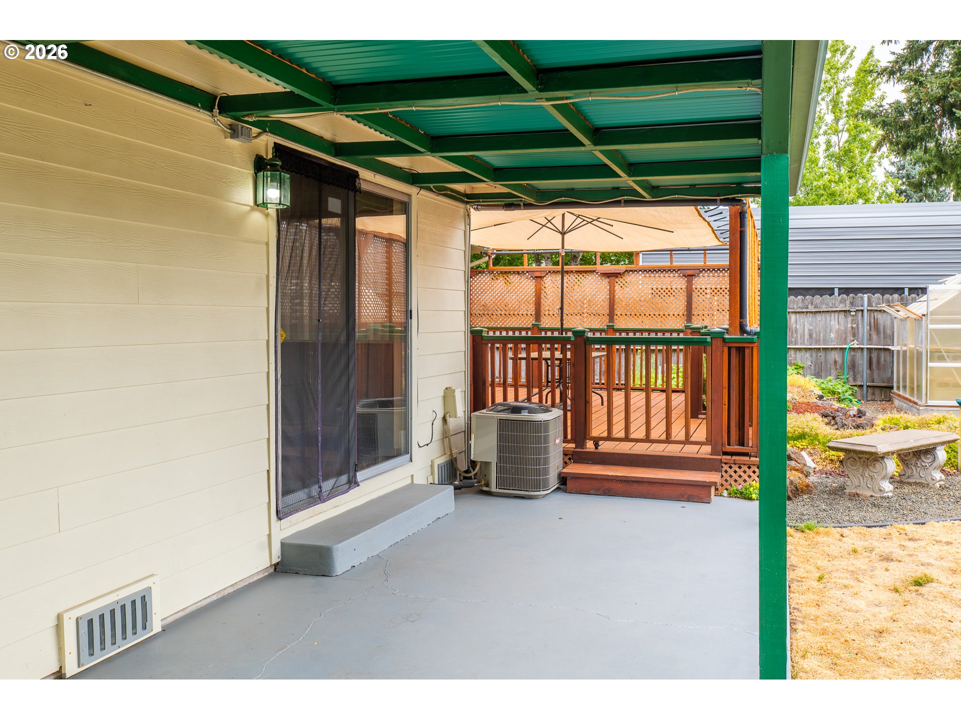 main property photo 29