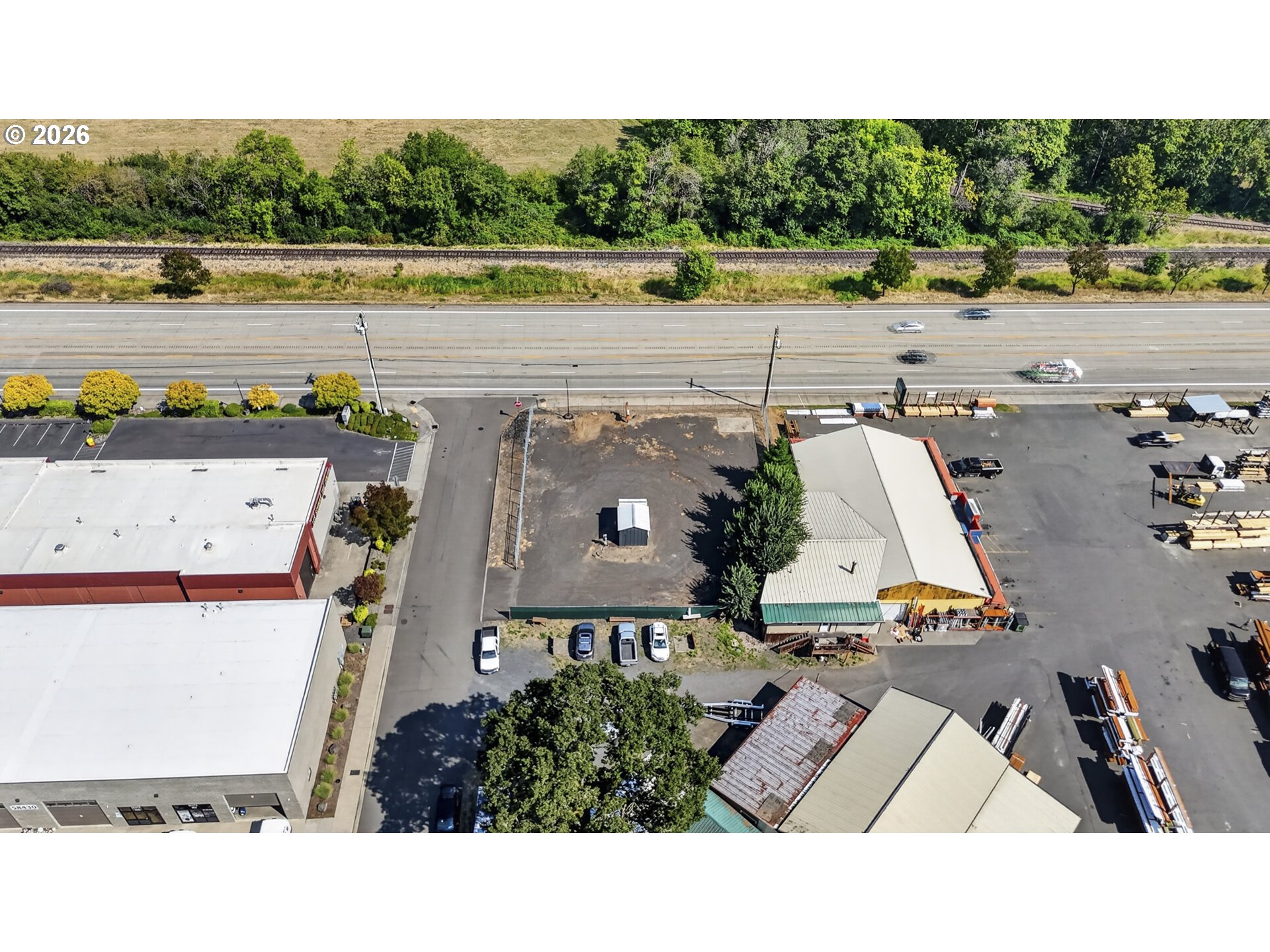 main property photo 8