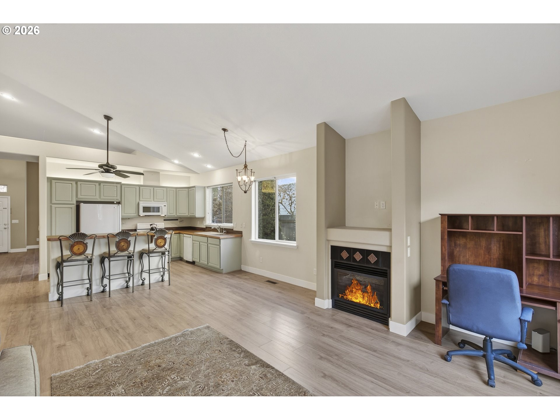 property viewer photo 12