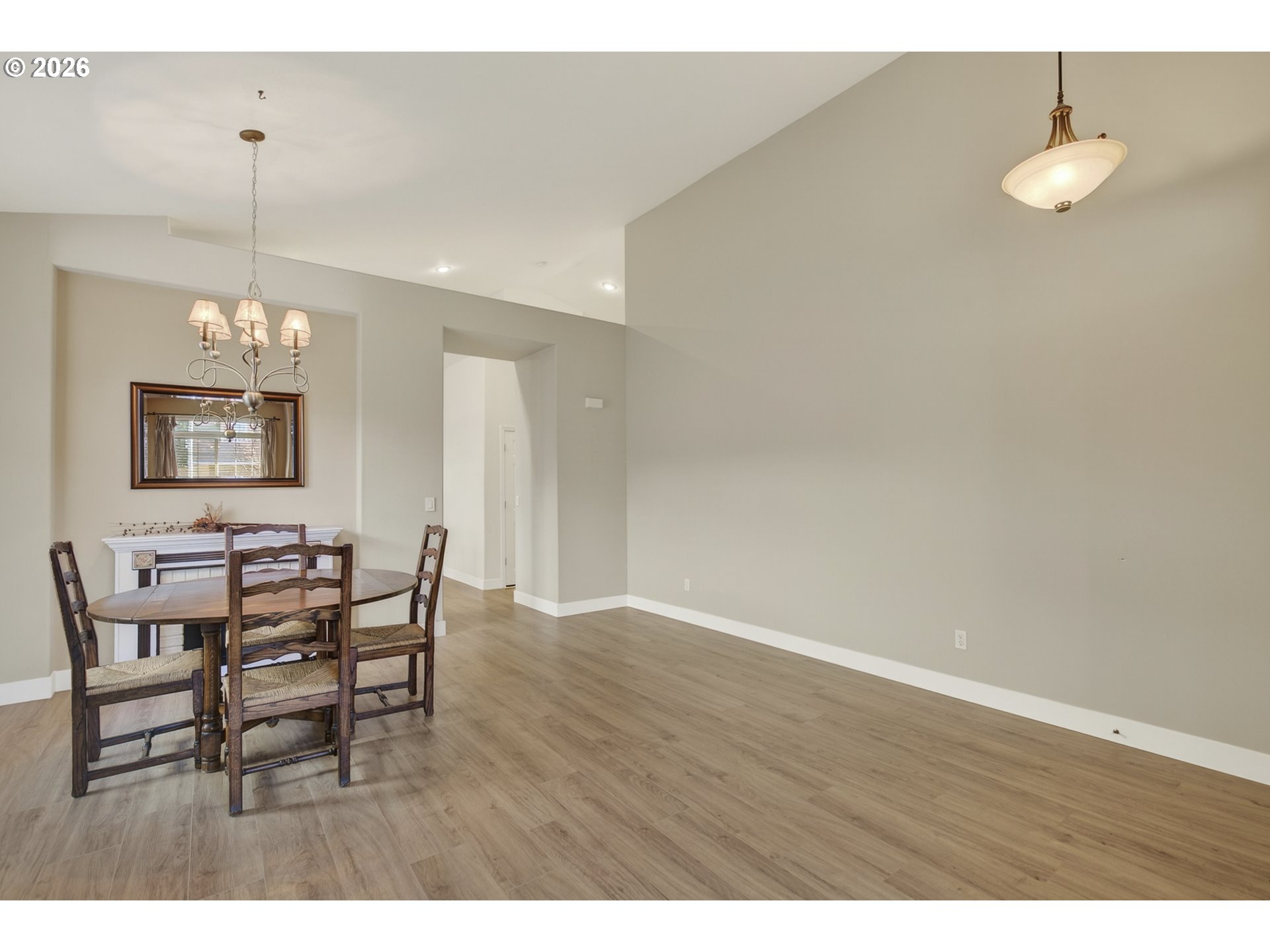 property viewer photo 19