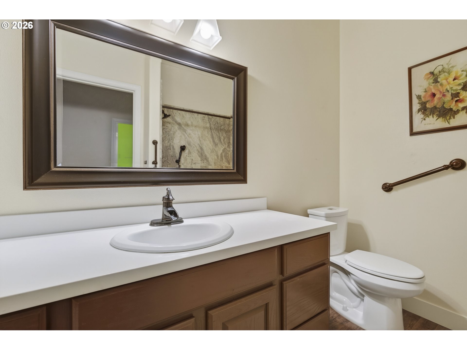 property viewer photo 24