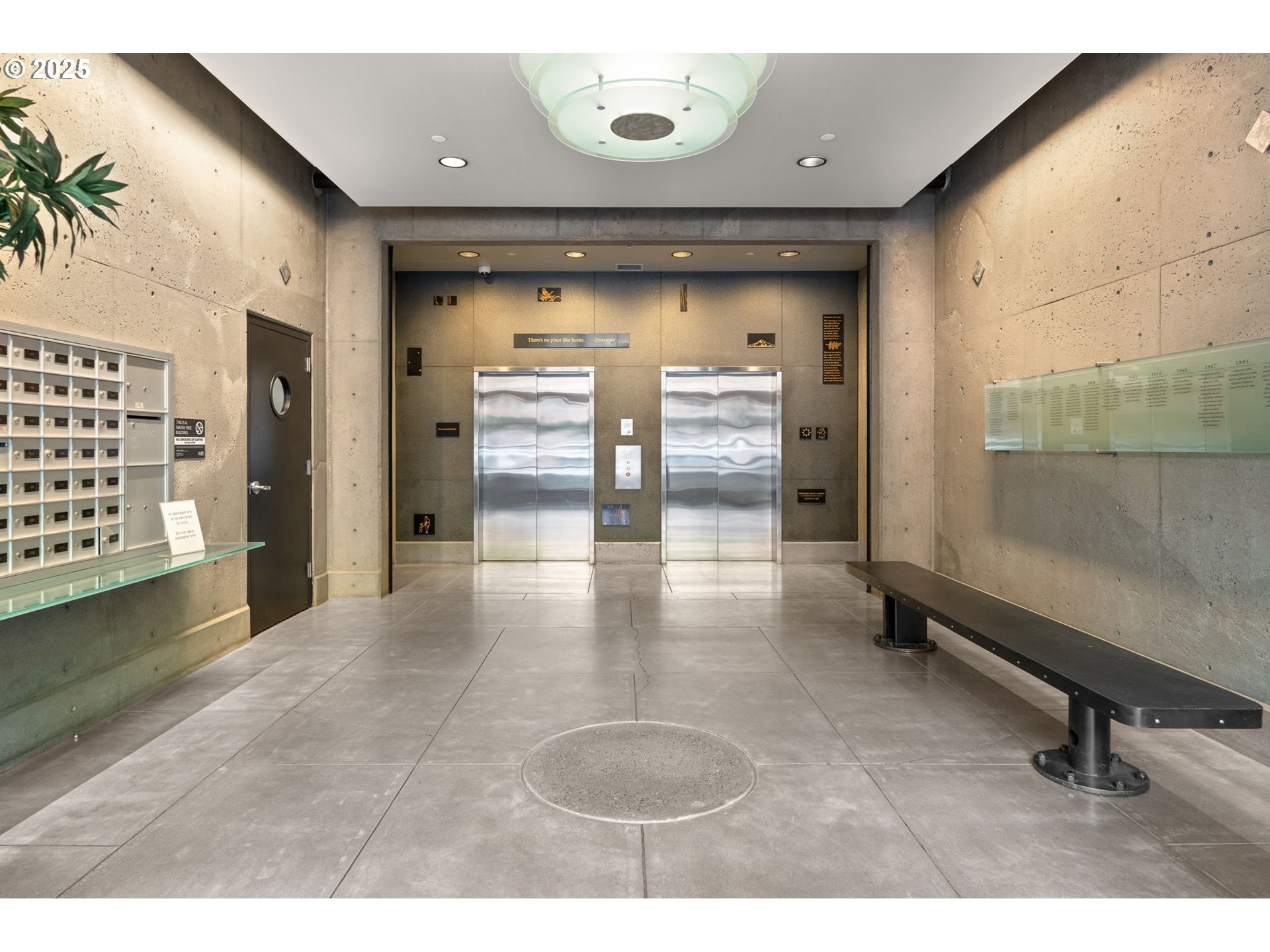 main property photo 25