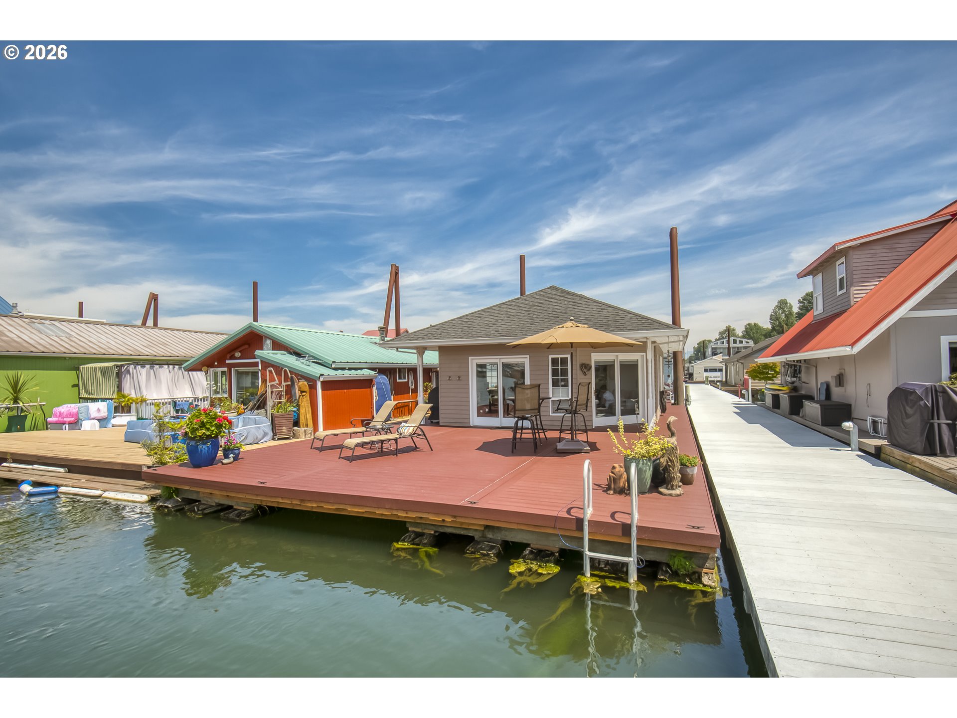 main property photo 16
