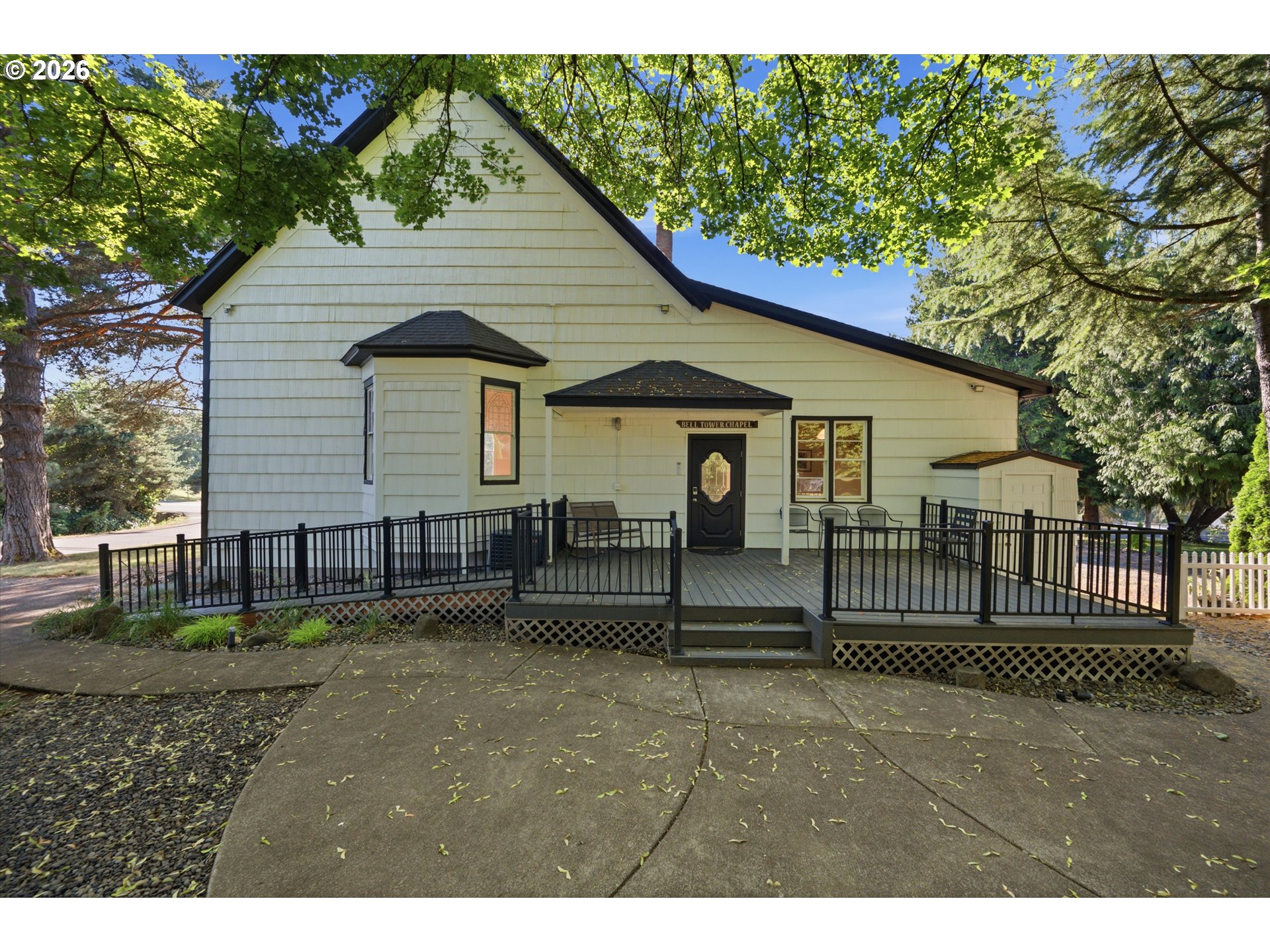 main property photo 30