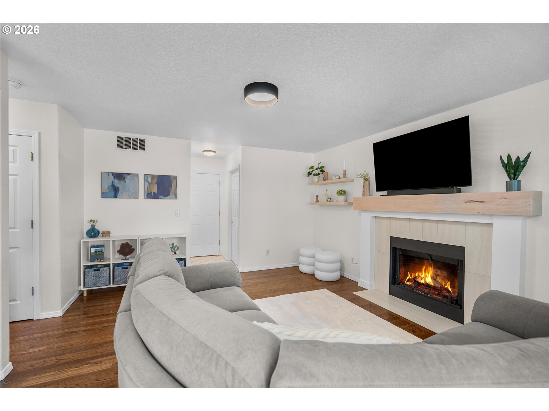 property viewer photo 16