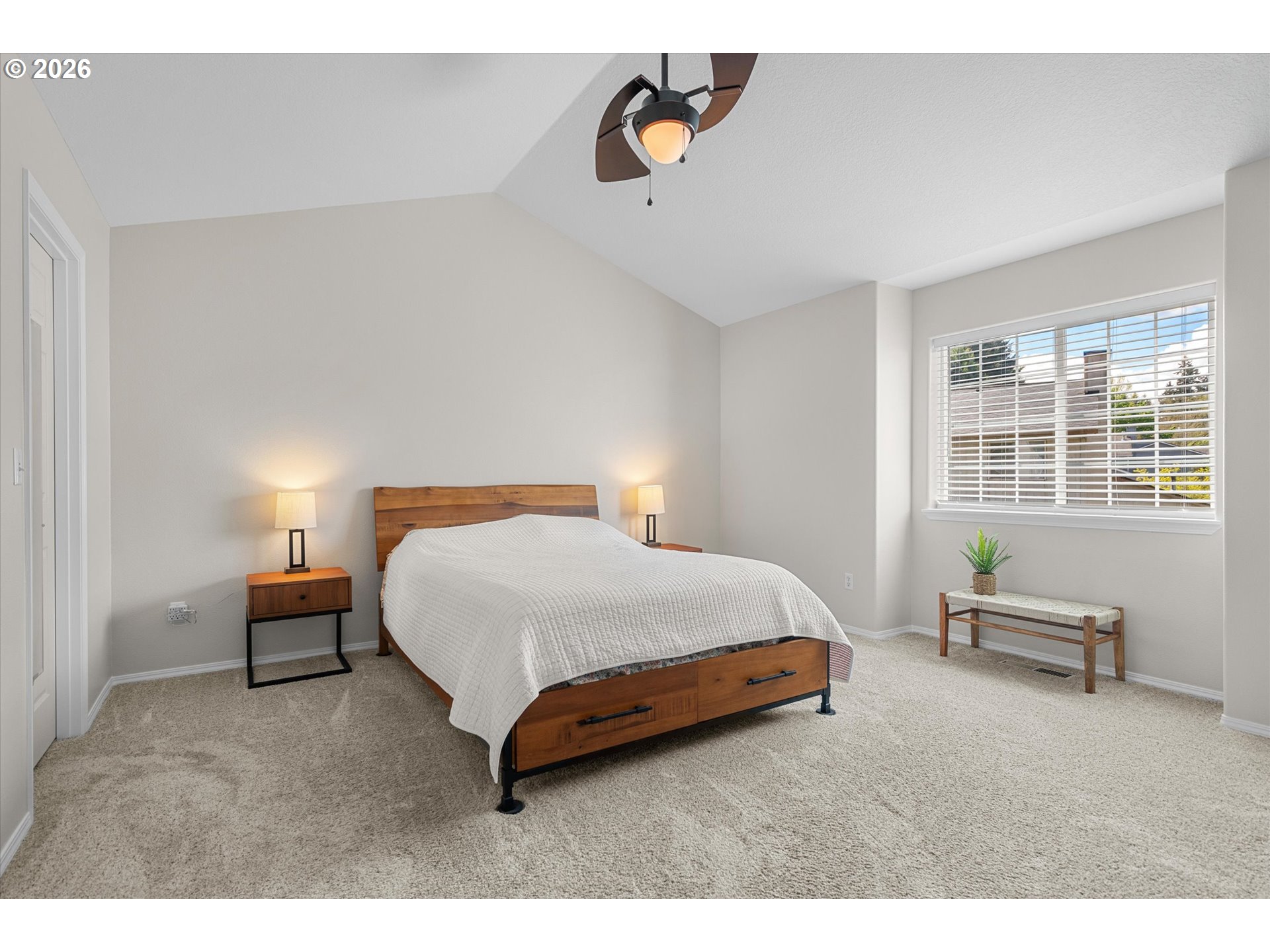 property viewer photo 17