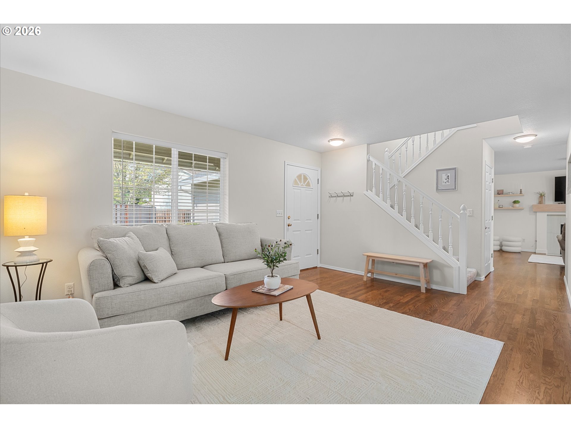 property viewer photo 2